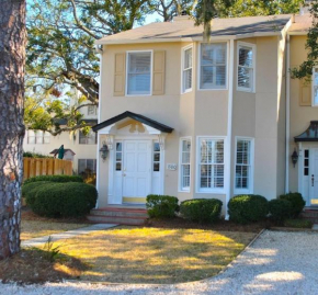 1500 Ocean Townhouse steps to beach